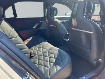 740d xDrive Limousine 827€ netto/mtl*M Sportpake