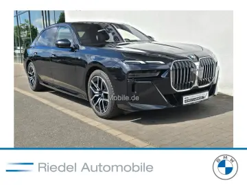 740d xDrive M Sportpaket Standhzg Sky-Lounge B&W