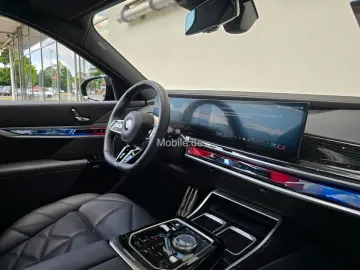 740d xDrive M Sportpaket*Standhzg*Sky-Lounge*B&W