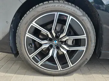 740d xDrive M Sportpaket*Standhzg*Sky-Lounge*B&W