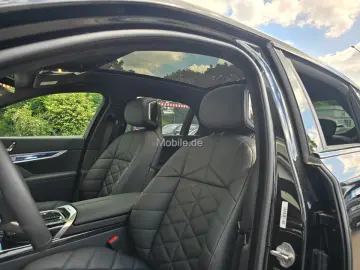 740d xDrive M Sportpaket*Standhzg*Sky-Lounge*B&W