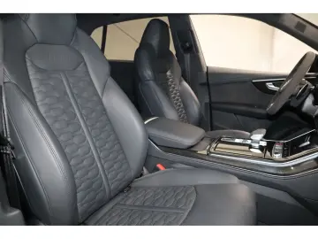 RS Q8 4.0 TFSI*UPE197*Keramik*305km/h*B&O*Pano*M