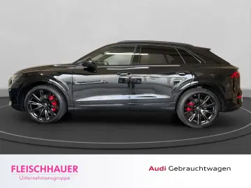 Q8 55 TFSI quattro SUV S-line Sportpaket Luftfed