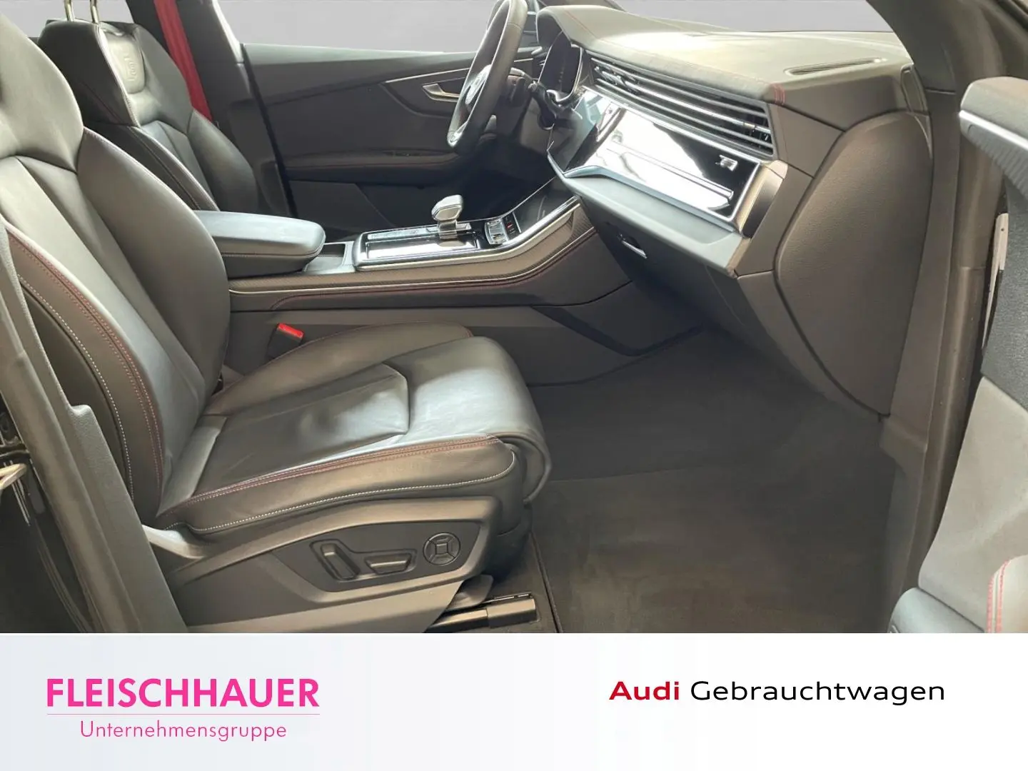 Q8 55 TFSI quattro SUV S-line Sportpaket Luftfed
