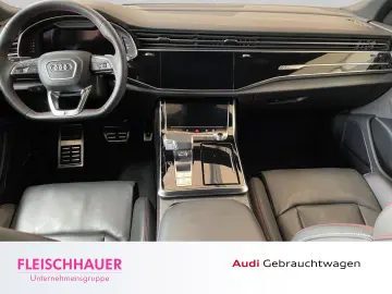 Q8 55 TFSI quattro SUV S-line Sportpaket Luftfed