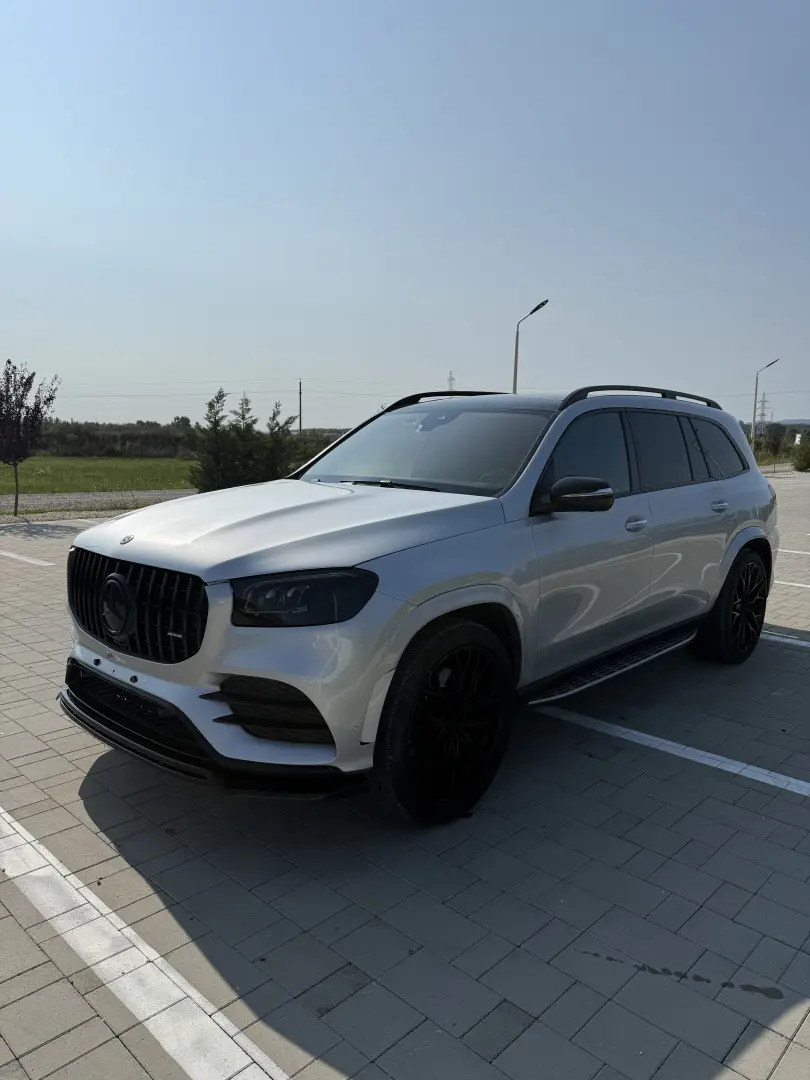 Mercedes-Benz GLS 400