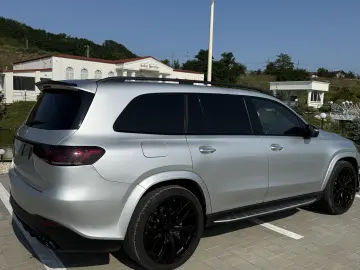 Mercedes-Benz GLS 400