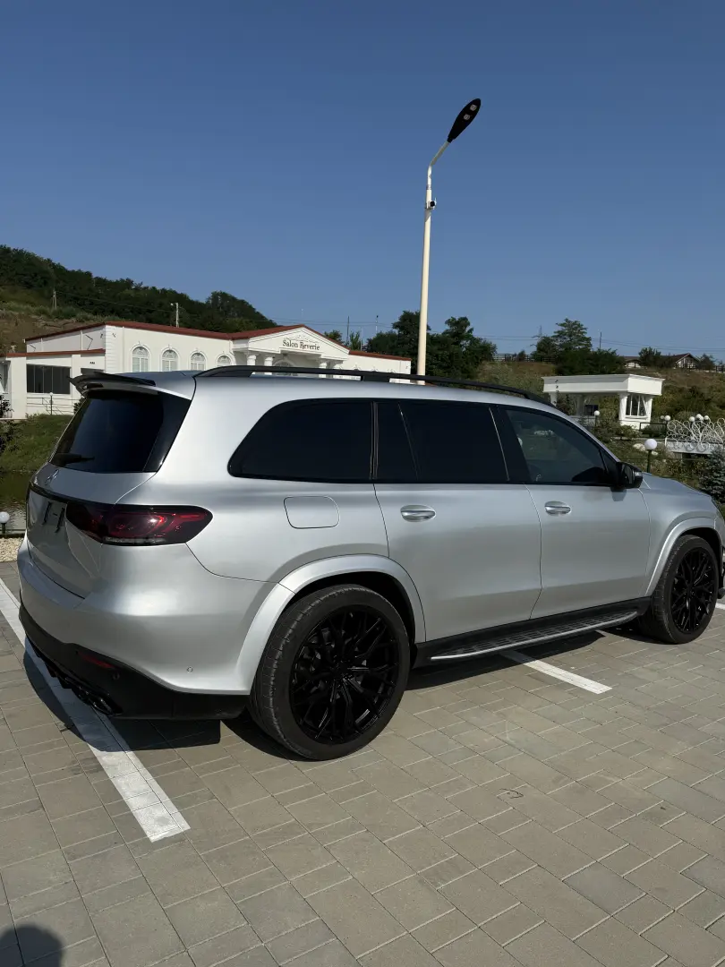 Mercedes-Benz GLS 400