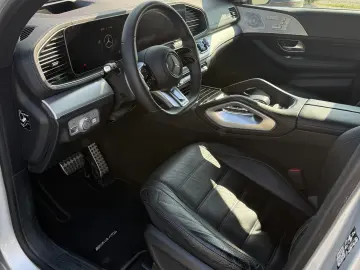 Mercedes-Benz GLS 400