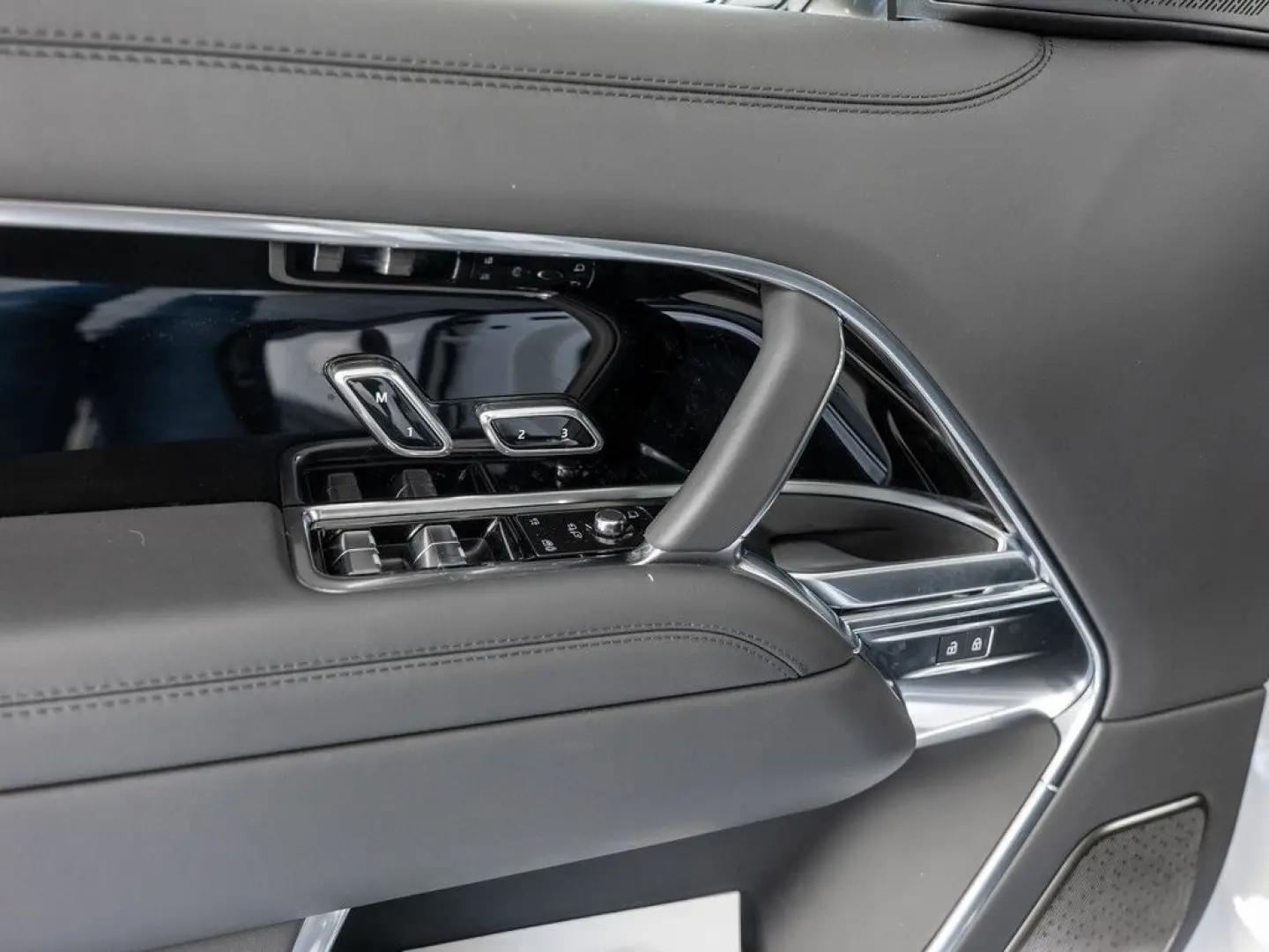 Range Rover D350 Autobiography HUD 360° AHK PANO