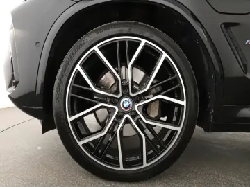 X3