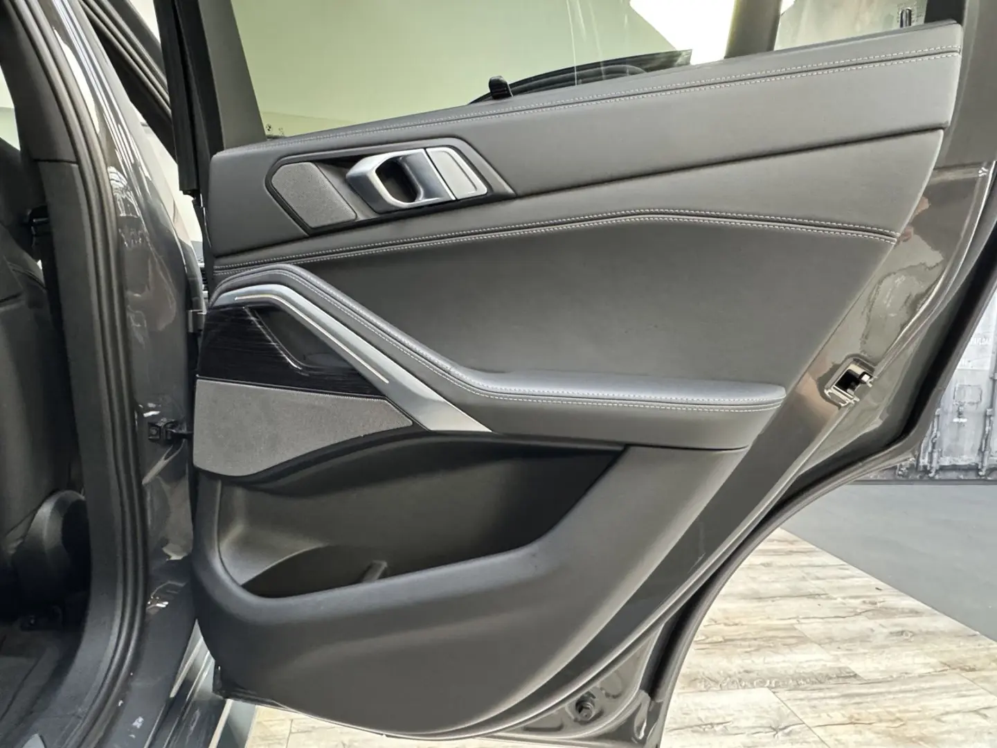 X6 xDr30d M Sport Pro Luft 22Zoll Integral AHK