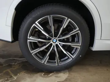 X5 xDrive30d M Sportpaket Gestiksteuerung DAB Ko