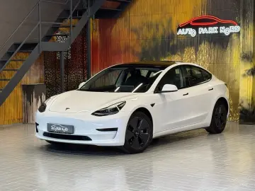 Model 3 RWD KAMERA~LEDER~1-HAND~40000KM