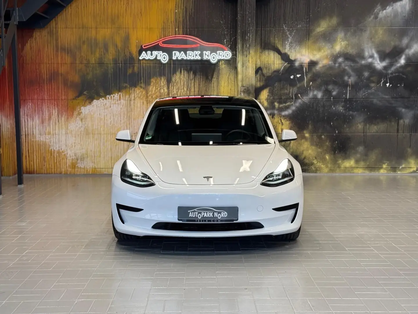 Model 3 RWD KAMERA~LEDER~1-HAND~40000KM