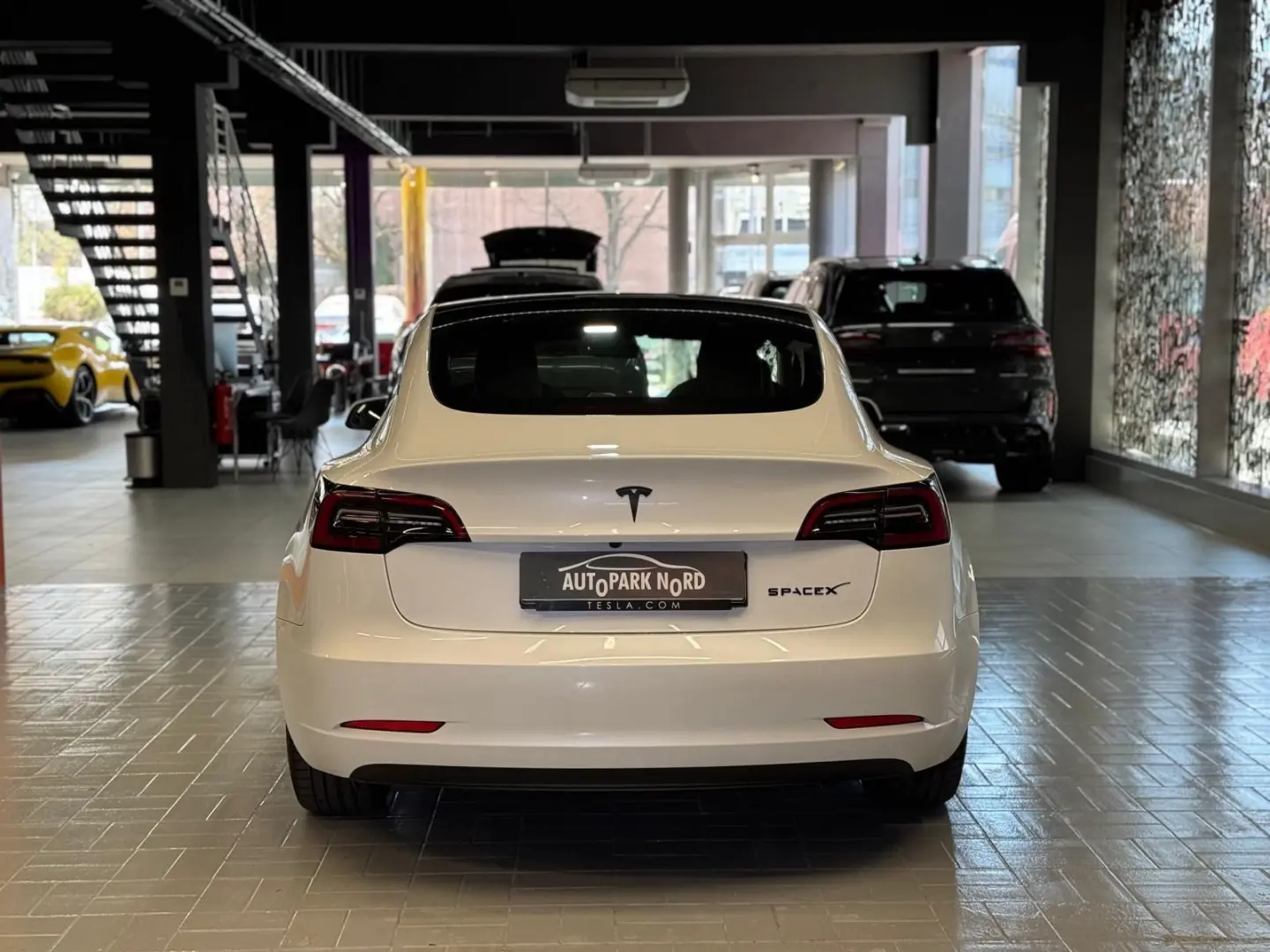 Model 3 RWD KAMERA~LEDER~1-HAND~40000KM