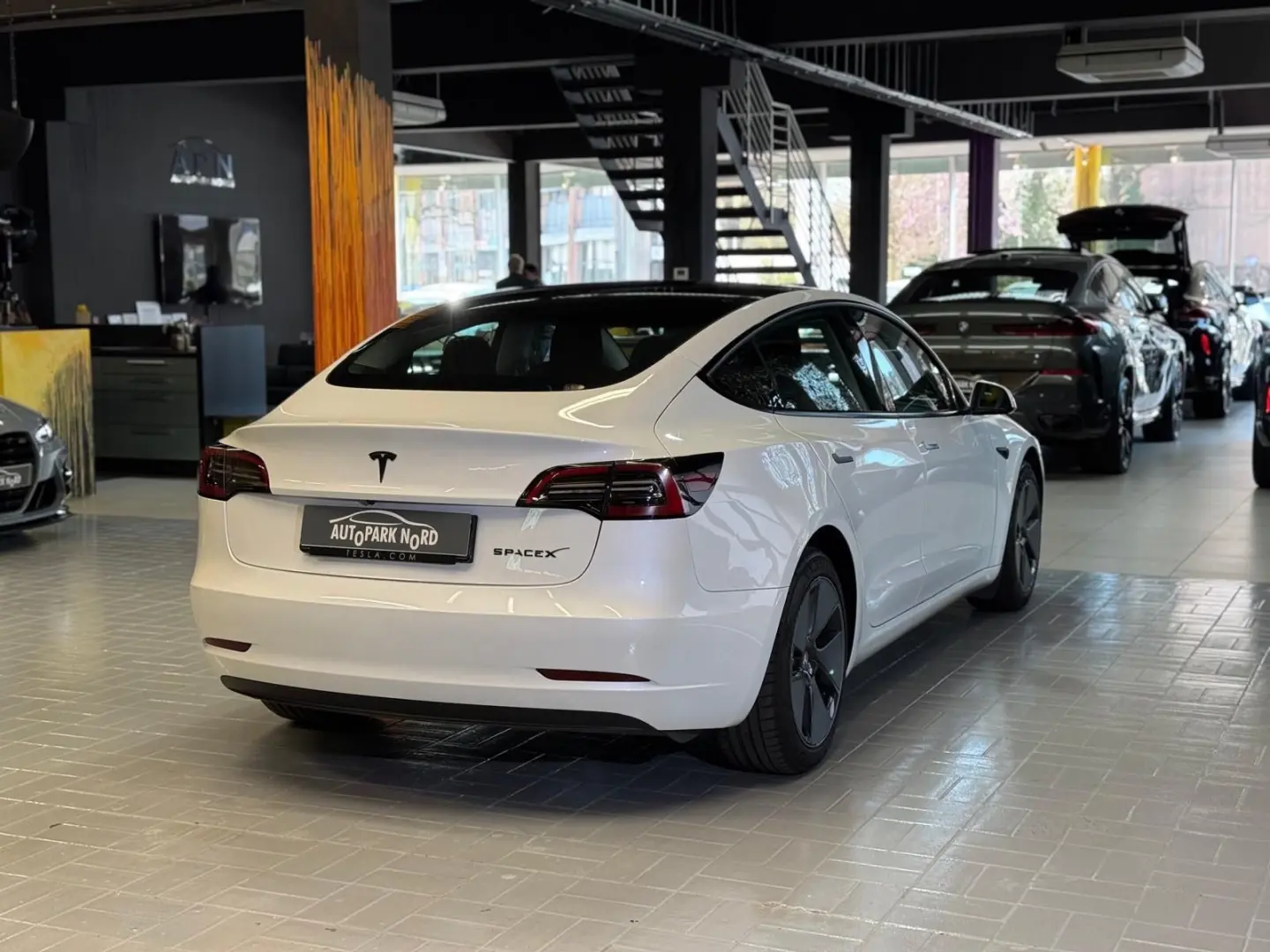 Model 3 RWD KAMERA~LEDER~1-HAND~40000KM