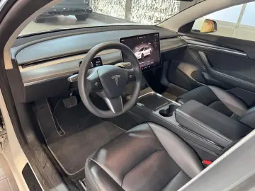 Model 3 RWD KAMERA~LEDER~1-HAND~40000KM