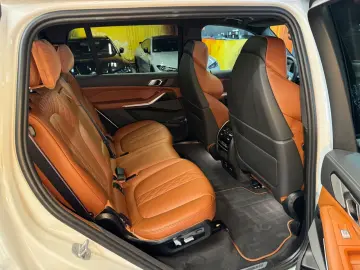 X7 xDrive 40i M Sport~PANO~HUD~KRISTAL~KAMERA
