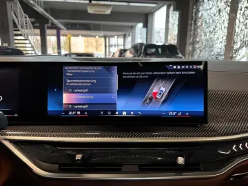 X7 xDrive 40i M Sport~PANO~HUD~KRISTAL~KAMERA