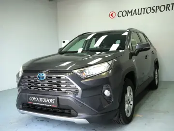 TOYOTA RAV4 2.5 HYBRID 4×4 DYNAMIC