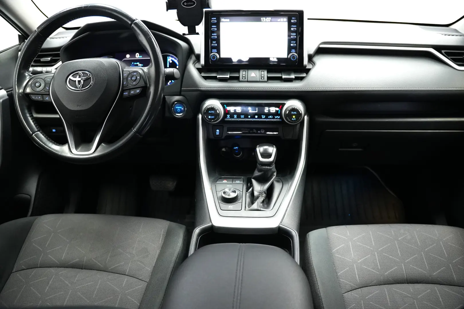 TOYOTA RAV4 2.5 HYBRID 4×4 DYNAMIC