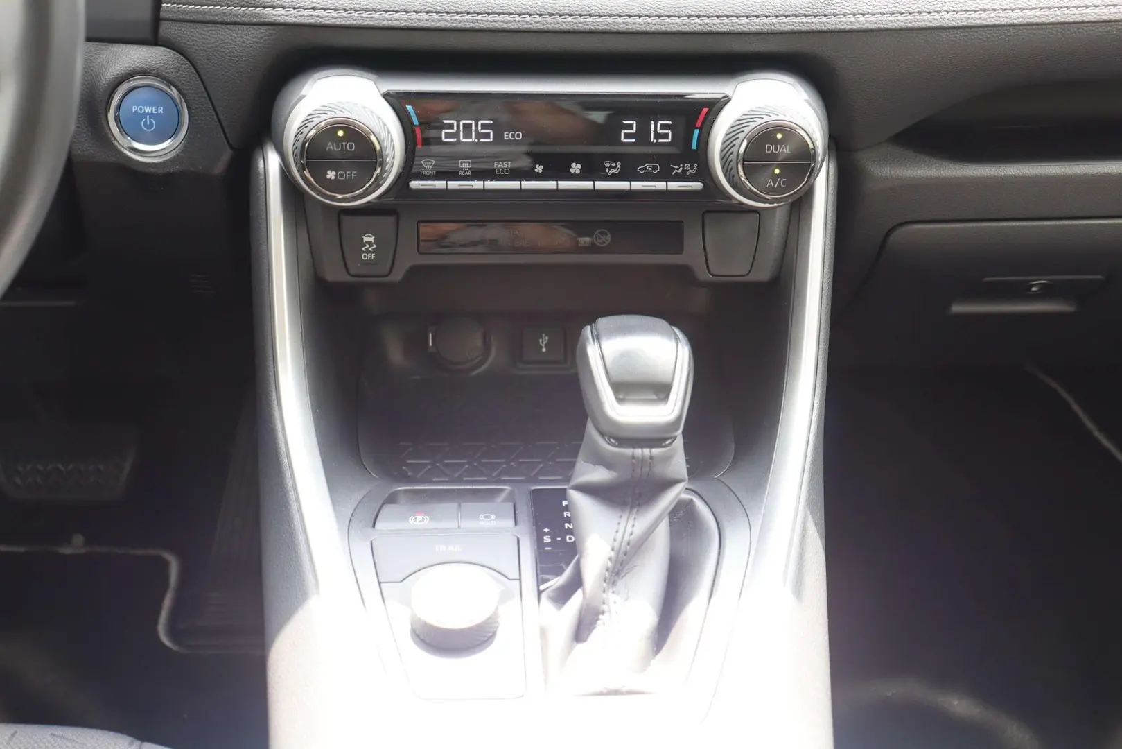 RAV 4 Hybrid 4x4 Comfort*Kamera*ACC*LED