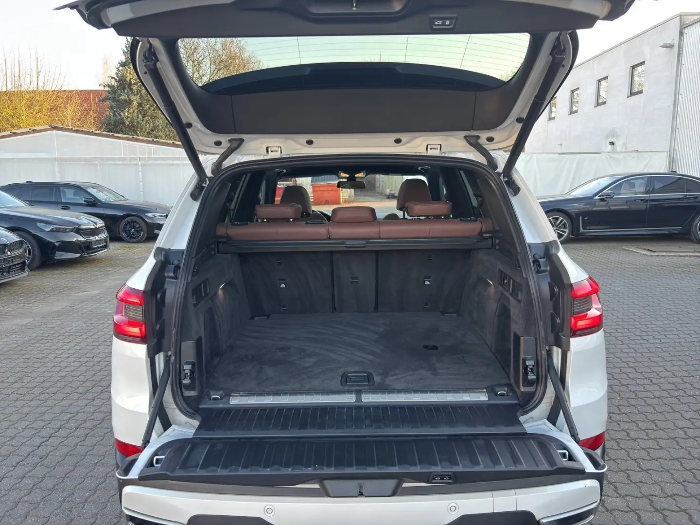X5 xDrive45e B&W HiFi | Pano.Dach SkyL. | 2-A Lu
