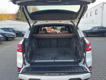 X5 xDrive45e B&W HiFi | Pano.Dach SkyL. | 2-A Lu