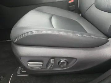 RAV 4 Hybrid 4x4 Lounge *NAV*SB*LEDER*360°