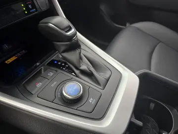 RAV 4 Hybrid 4x4 Lounge *NAV*SB*LEDER*360°