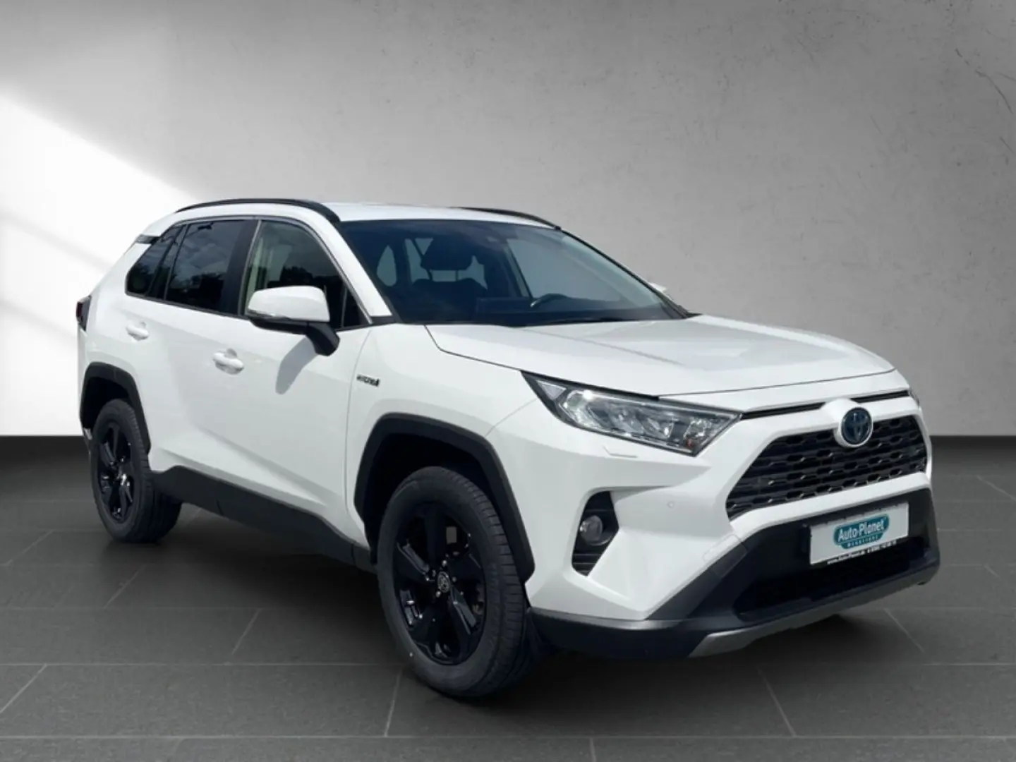 RAV4 2.5 Hybrid Team D *AHK*BLIS*NAV*ACC NAVI
