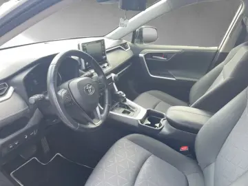 RAV4 2.5 Hybrid Team D *AHK*BLIS*NAV*ACC NAVI