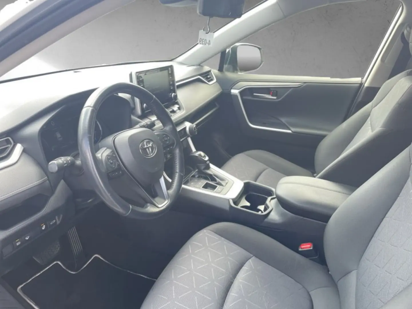 RAV4 2.5 Hybrid Team D *AHK*BLIS*NAV*ACC NAVI