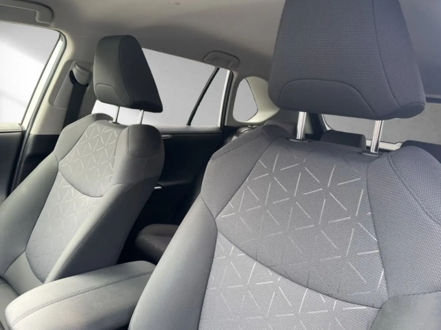 RAV4 2.5 Hybrid Team D *AHK*BLIS*NAV*ACC NAVI