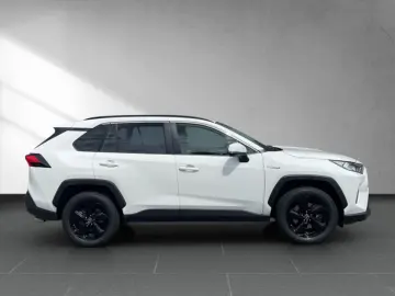 RAV4 2.5 Hybrid Team D *AHK*BLIS*NAV*ACC NAVI