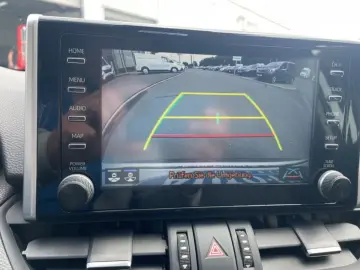 RAV4 2.5 Hybrid Team D *AHK*BLIS*NAV*ACC NAVI