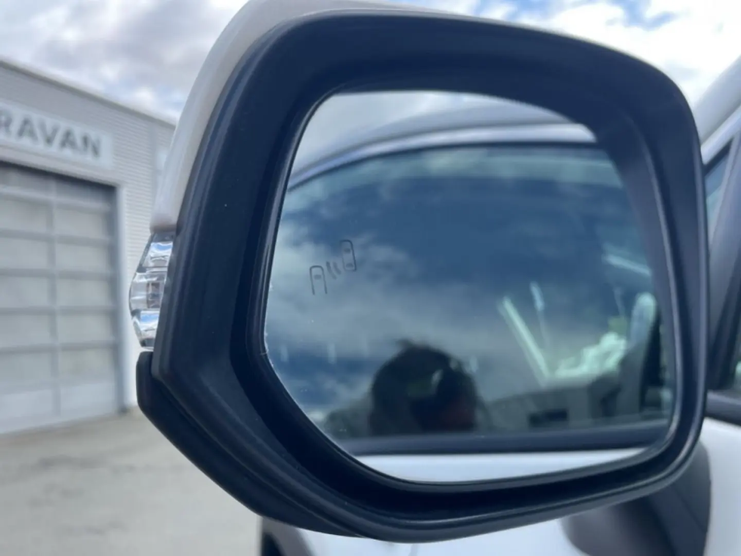 RAV4 2.5 Hybrid Team D *AHK*BLIS*NAV*ACC NAVI