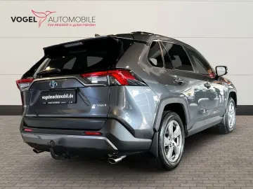 RAV4 2.5 Team Deutschland +4x4+Navi+AHK.+LED