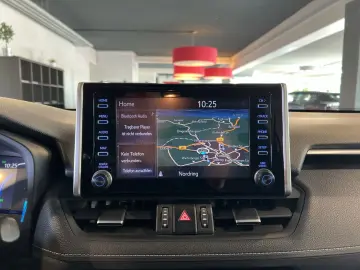 RAV4 2.5 Team Deutschland +4x4+Navi+AHK.+LED