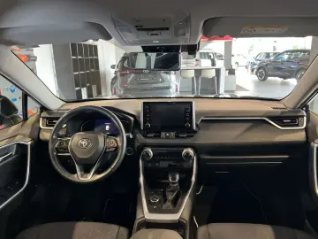 RAV4 2.5 Team Deutschland +4x4+Navi+AHK.+LED
