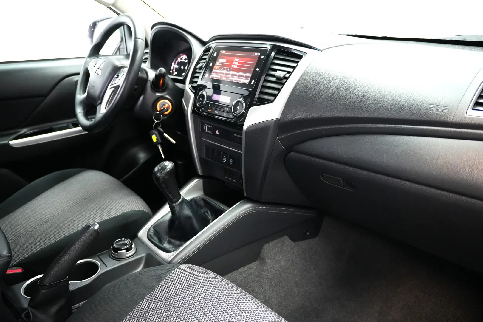 MITSUBISHI L200 DC MT