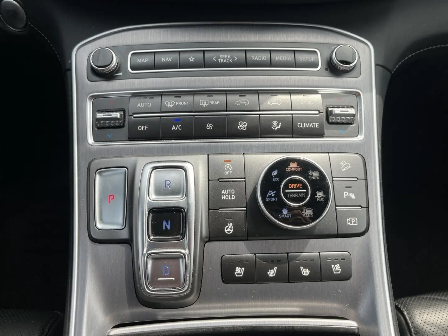 SANTA FE SIGNATURE 2.2 CRDi 8DCT *HUD*NAVI*ALLRA