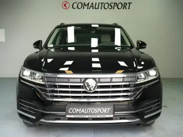 VOLKSWAGEN TOUAREG 3.0 TDI V6 AT