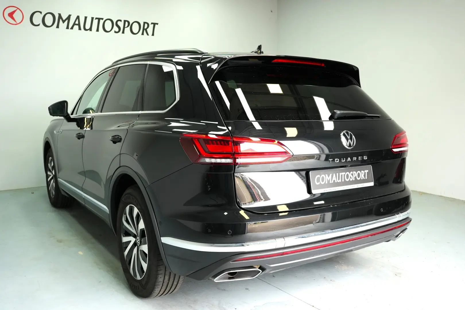 VOLKSWAGEN TOUAREG 3.0 TDI V6 AT