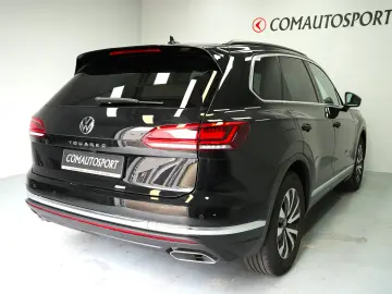 VOLKSWAGEN TOUAREG 3.0 TDI V6 AT