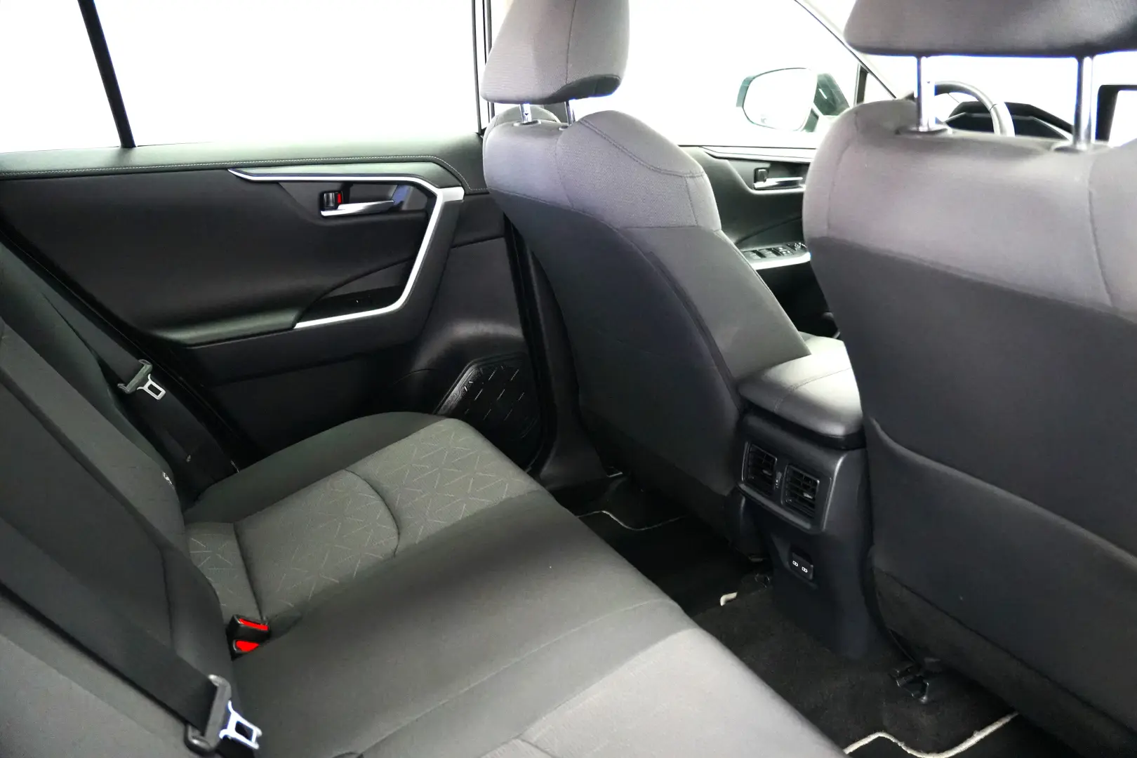 TOYOTA RAV4 2.5 HYBRID AT 4×4 DYNAMIC