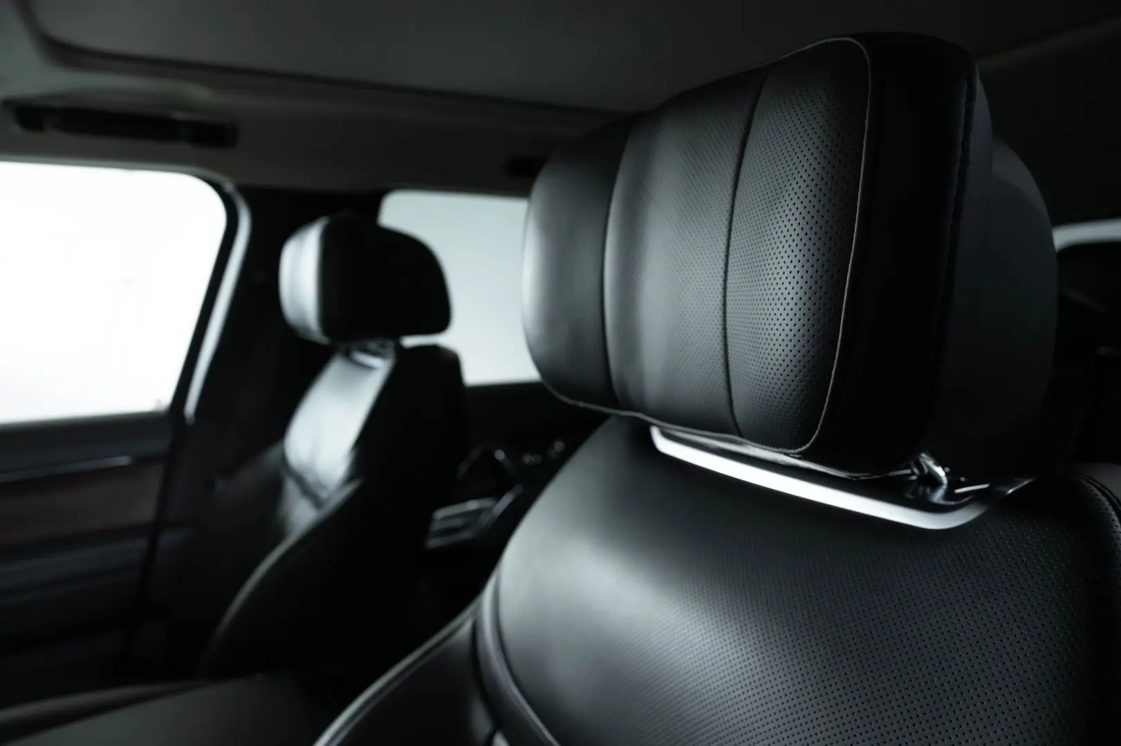 Range Rover Autobiography LWB P530 7 SITZ BESPOK