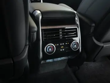 Range Rover Autobiography LWB P530 7 SITZ BESPOK