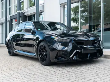 M5 Limousine/ DRIVING PROF. / COMFORT PAKET/ B&W